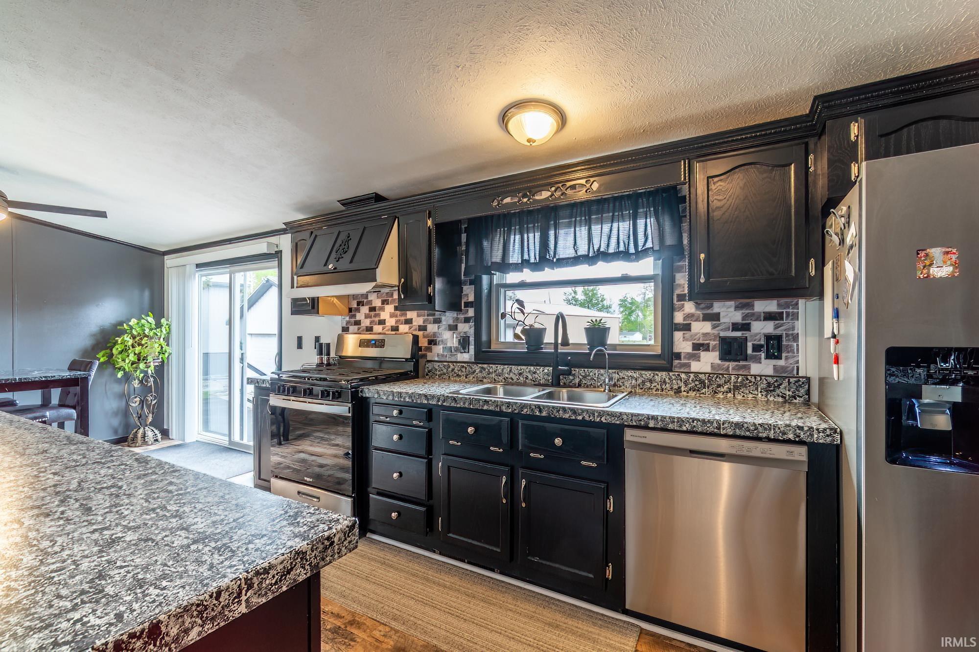 11950 E 390 Road Lagrange IN 46761