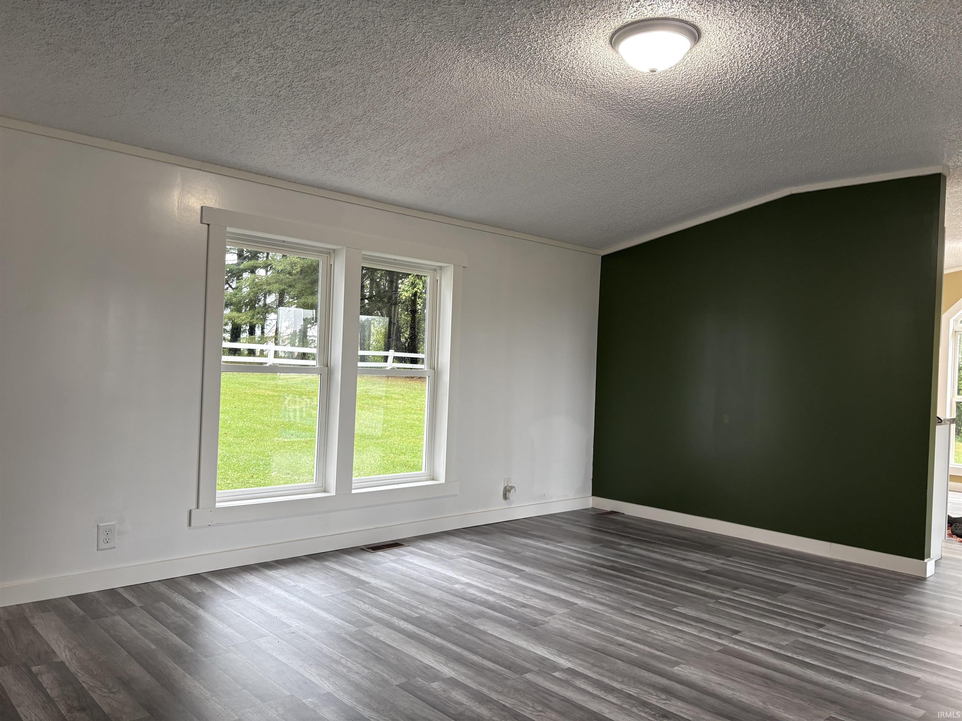 10171 4 Th Road Bremen IN 46506