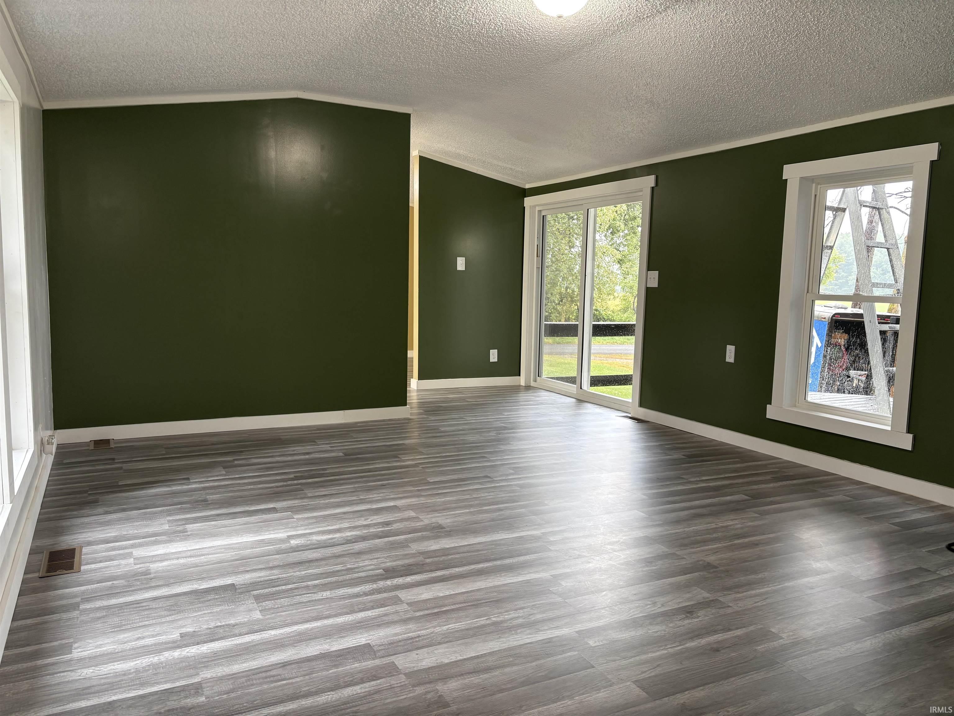 10171 4 Th Road Bremen IN 46506