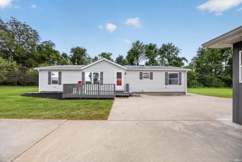 7516 S County Road 100 W Clay City IN 47841