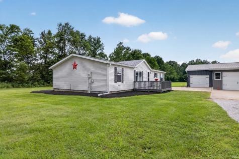 7516 S County Road 100 W Clay City IN 47841