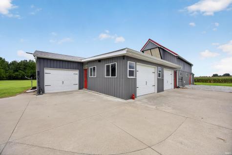 7516 S County Road 100 W Clay City IN 47841