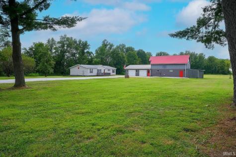 7516 S County Road 100 W Clay City IN 47841