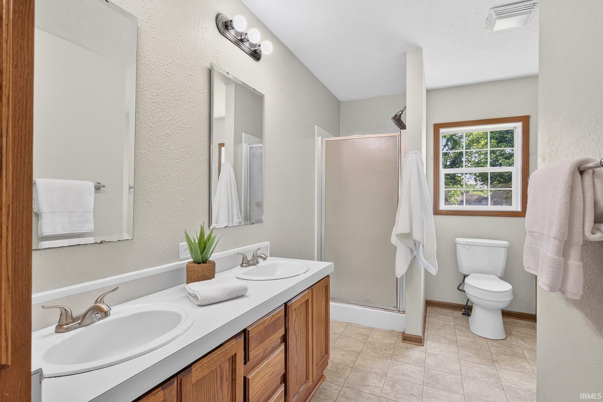 1770 N Vicky Lane Warsaw IN 46582