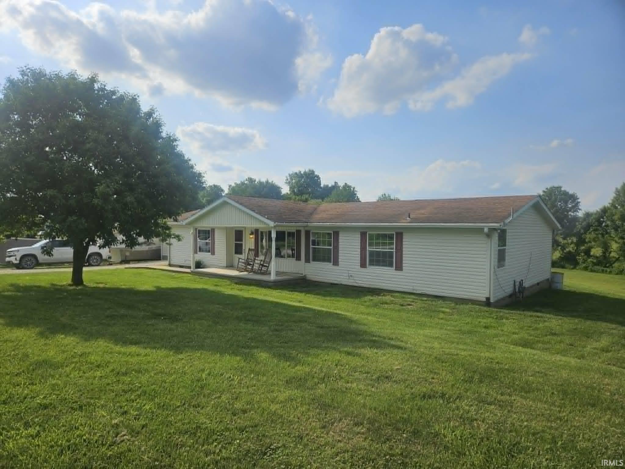 762 Rolling Hills Estates Road Washington IN 47501