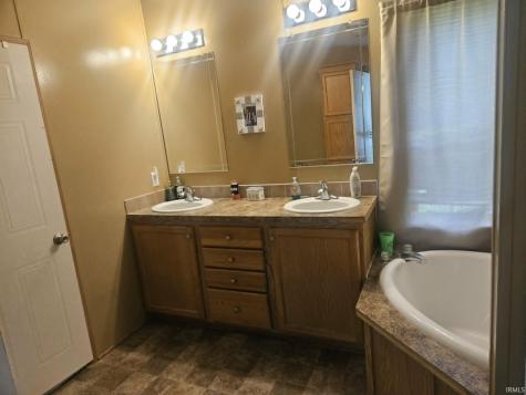 762 Rolling Hills Estates Road Washington IN 47501