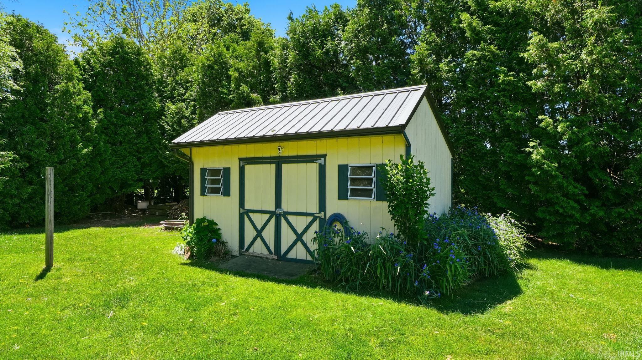 1495 E Dove Lane Milford IN 46542