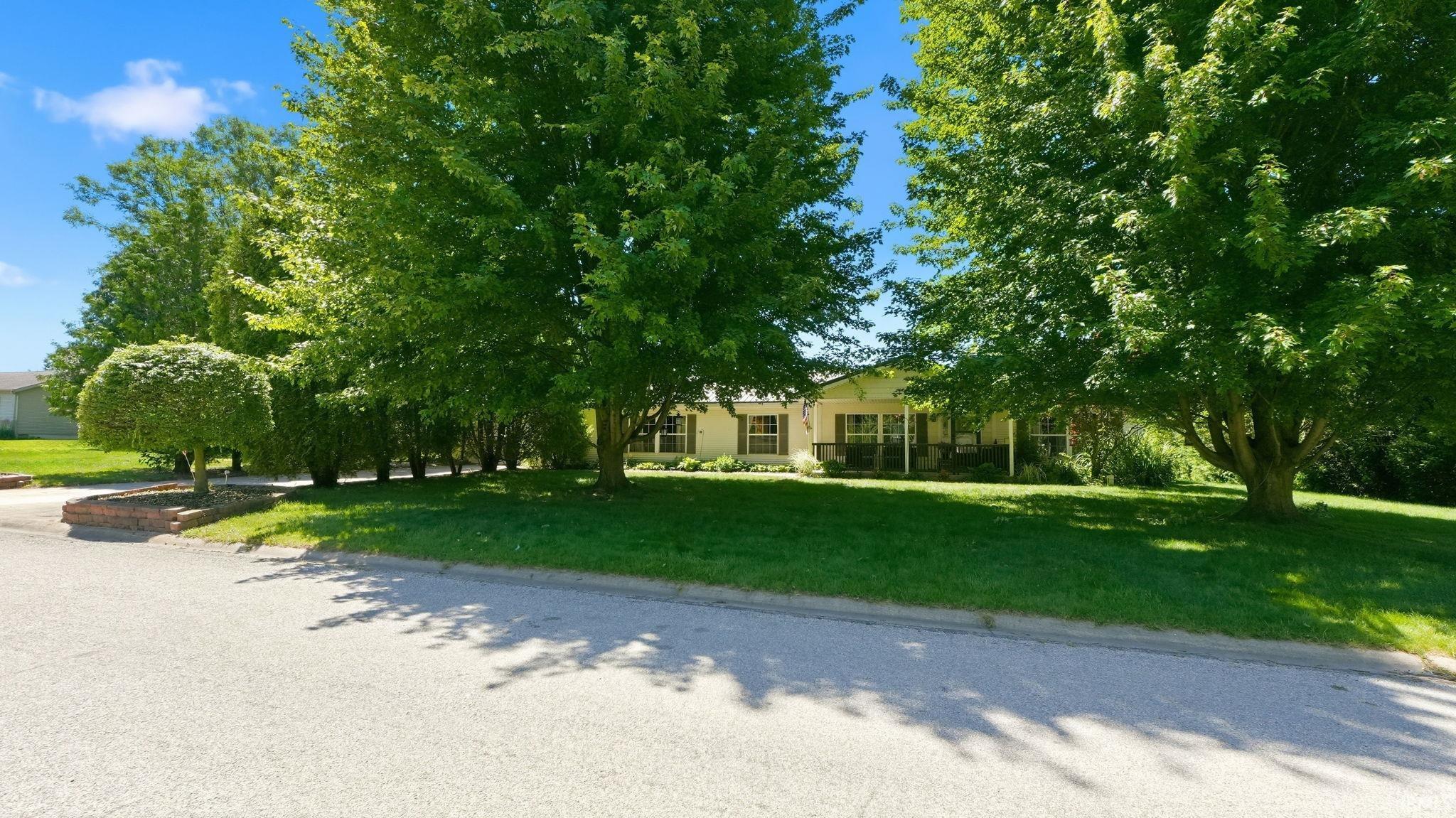 1495 E Dove Lane Milford IN 46542