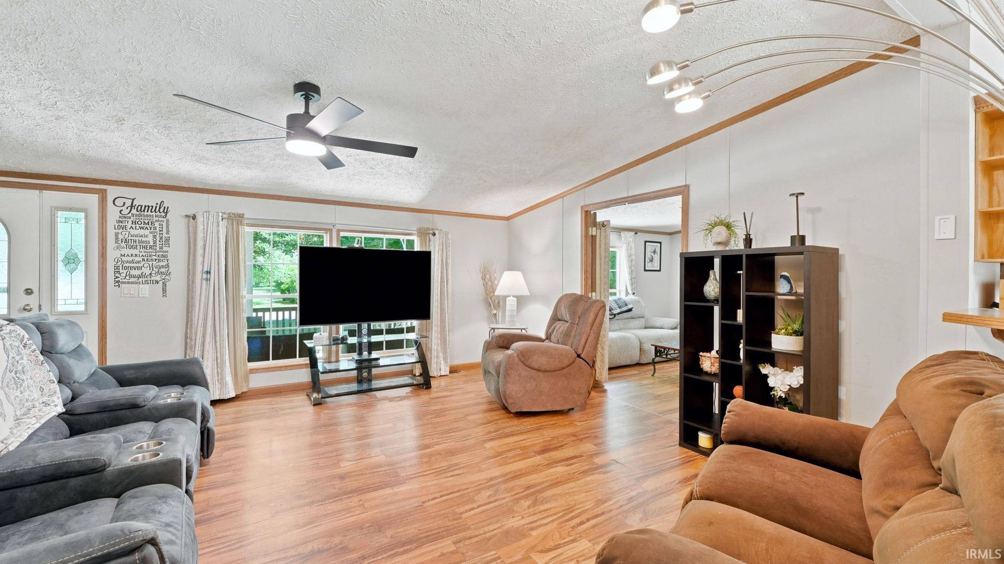 1495 E Dove Lane Milford IN 46542