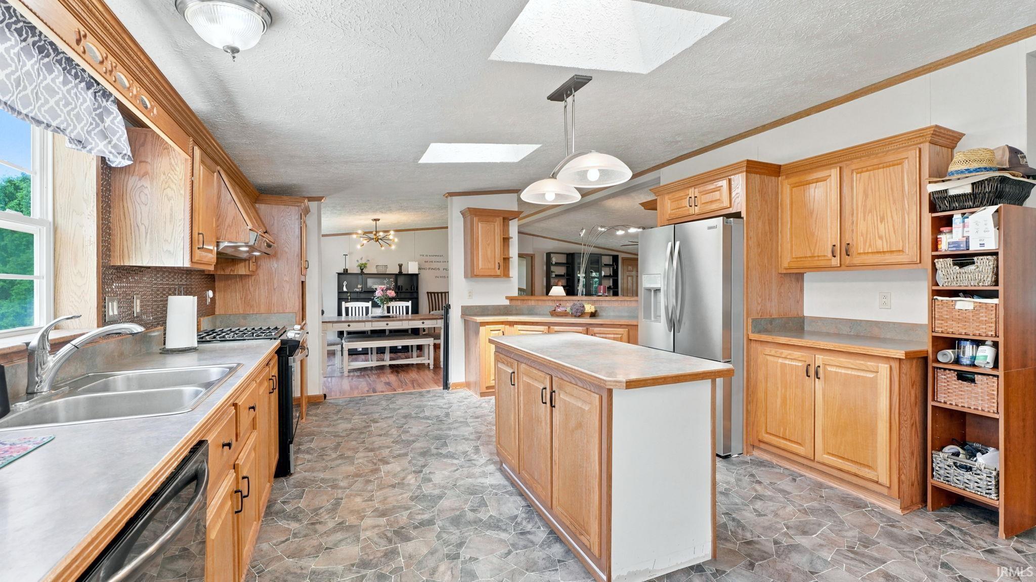 1495 E Dove Lane Milford IN 46542