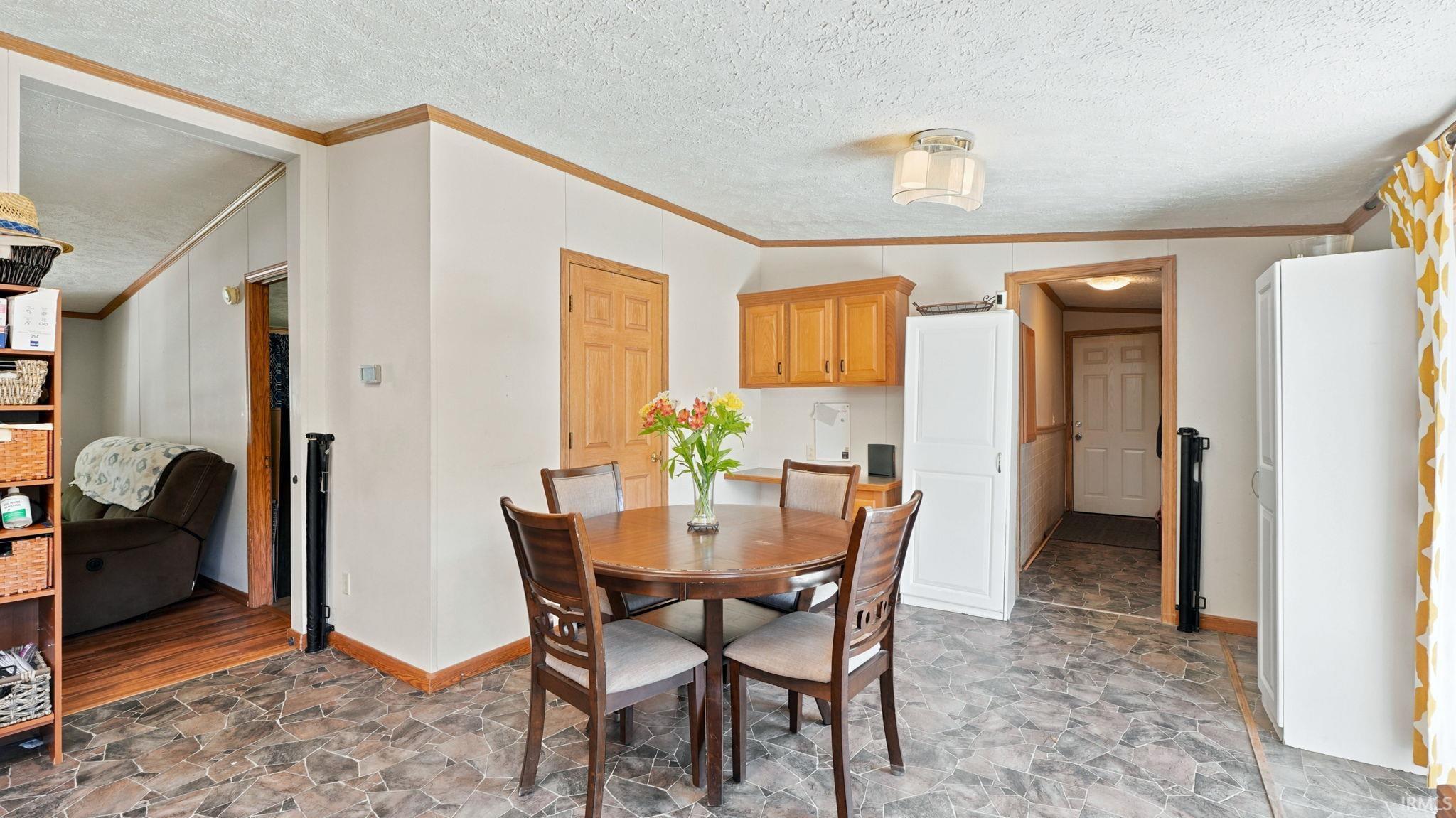 1495 E Dove Lane Milford IN 46542