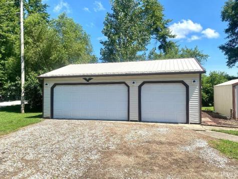 479 N Chestnut Street Switz City IN 47465