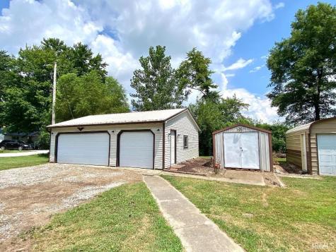 479 N Chestnut Street Switz City IN 47465