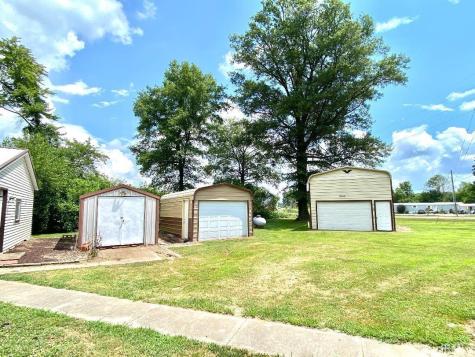 479 N Chestnut Street Switz City IN 47465