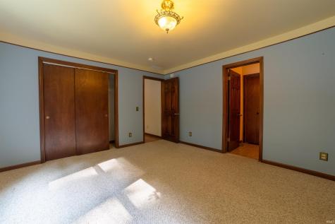 3843 S 700 W Road Owensville IN 47665