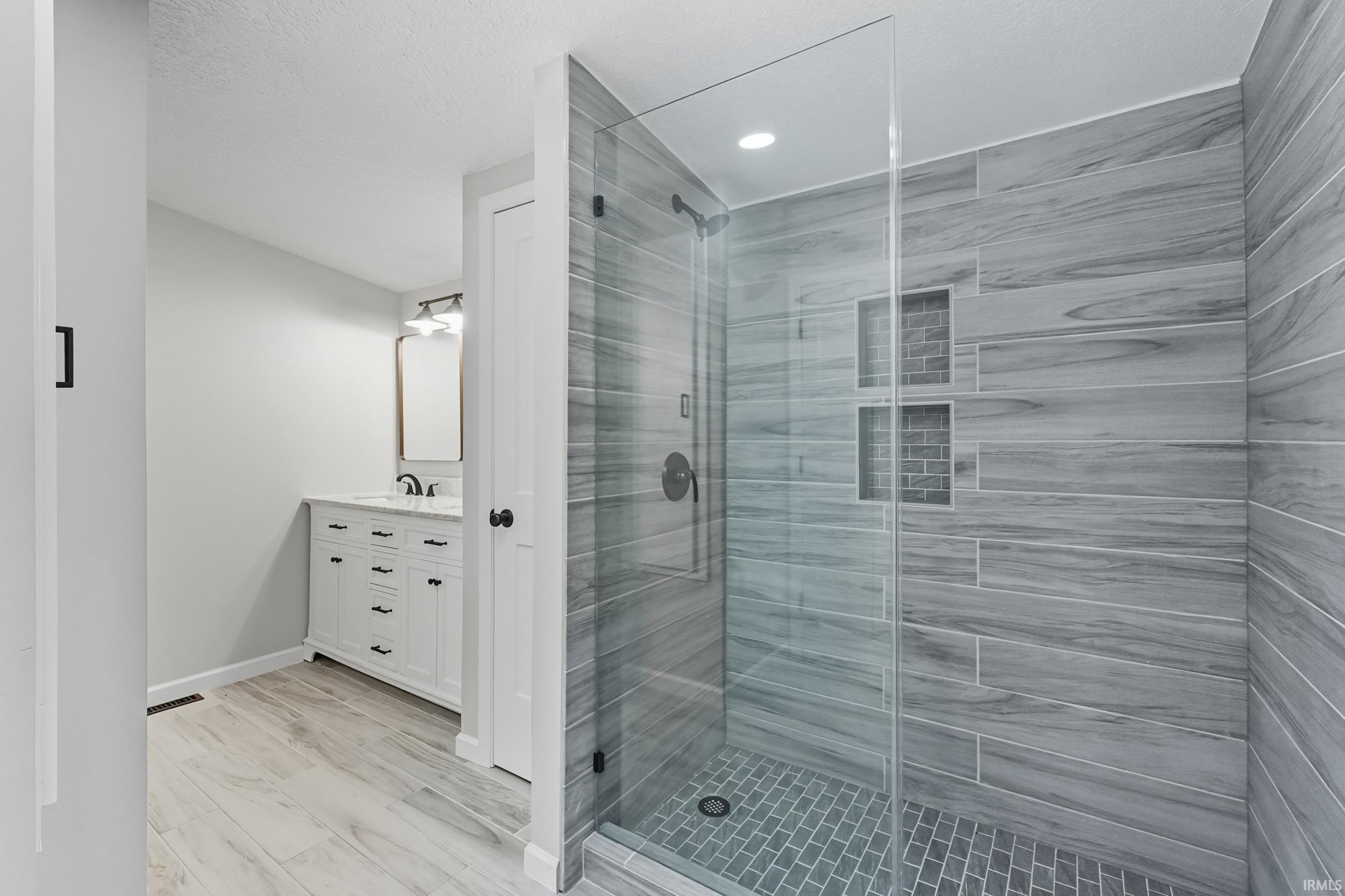 2881 W 150 S Warsaw IN 46580