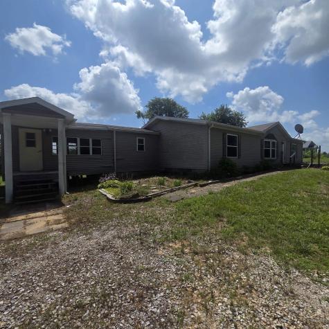 7472 S 1050 W Road Owensville IN 47665