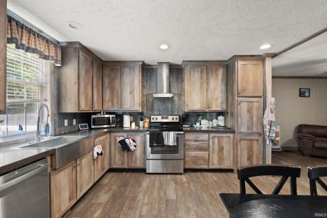 165 N 4th Street Scottsburg IN 47170