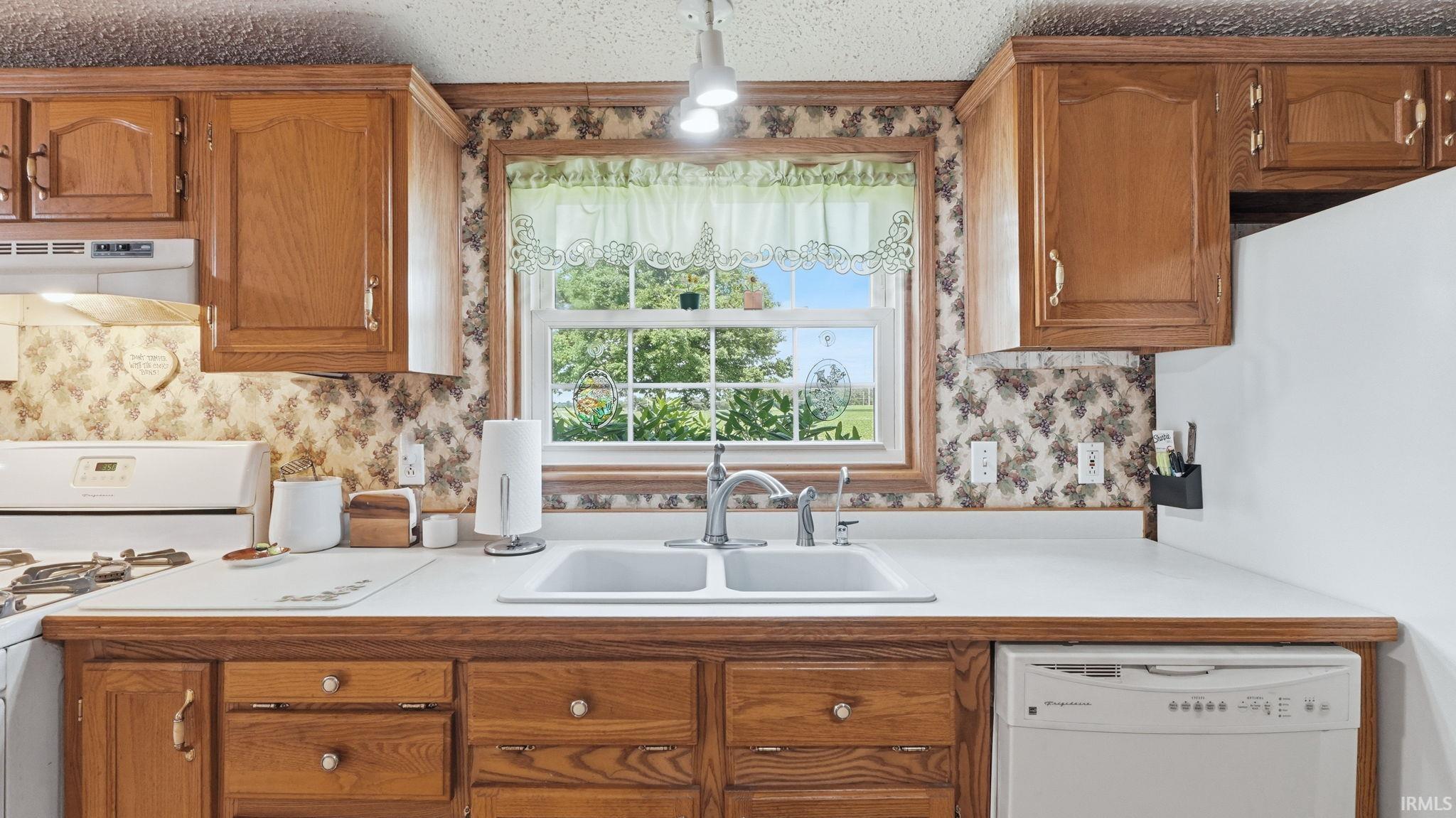 2728 E Evergreen Drive Warsaw IN 46582
