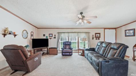 2728 E Evergreen Drive Warsaw IN 46582