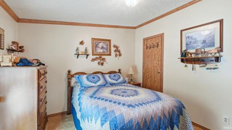 2728 E Evergreen Drive Warsaw IN 46582