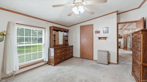 2728 E Evergreen Drive Warsaw IN 46582
