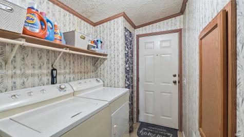 2728 E Evergreen Drive Warsaw IN 46582