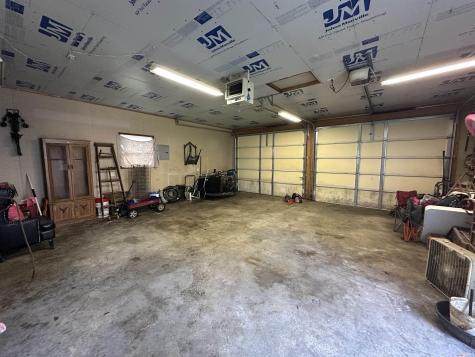 6122 State Road 60 W Road Mitchell IN 47446