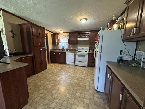 6122 State Road 60 W Road Mitchell IN 47446