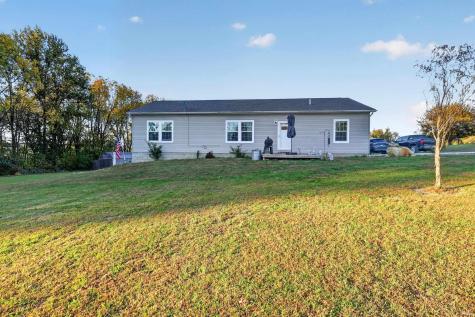 1986 E Hunter Hill Road Attica IN 47918