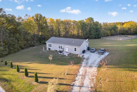 1986 E Hunter Hill Road Attica IN 47918