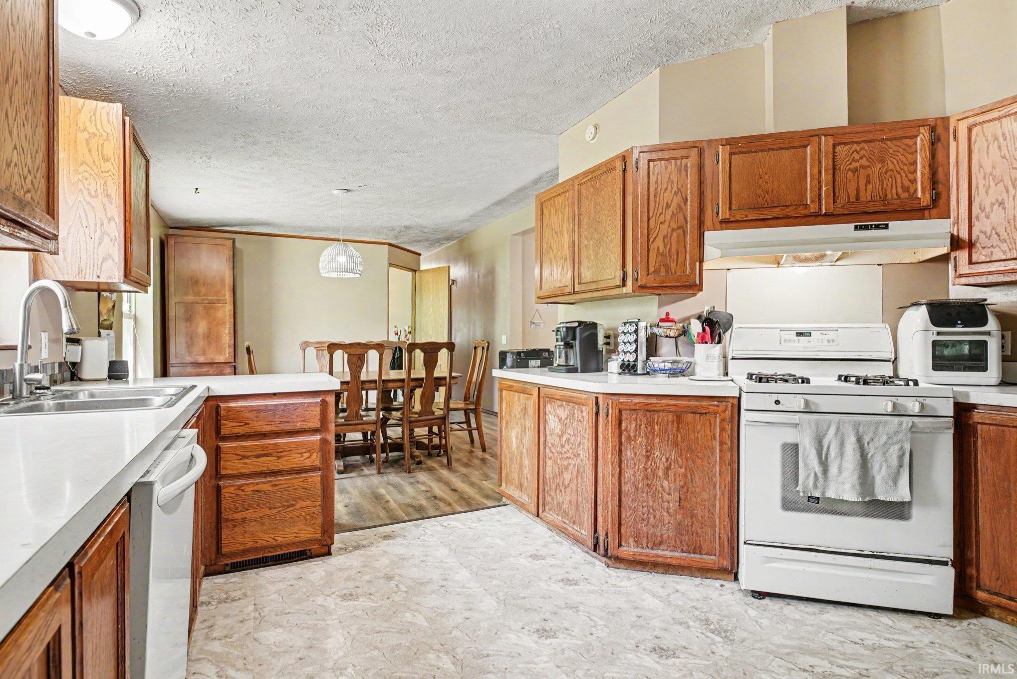 55921 Apple Road Osceola IN 46561