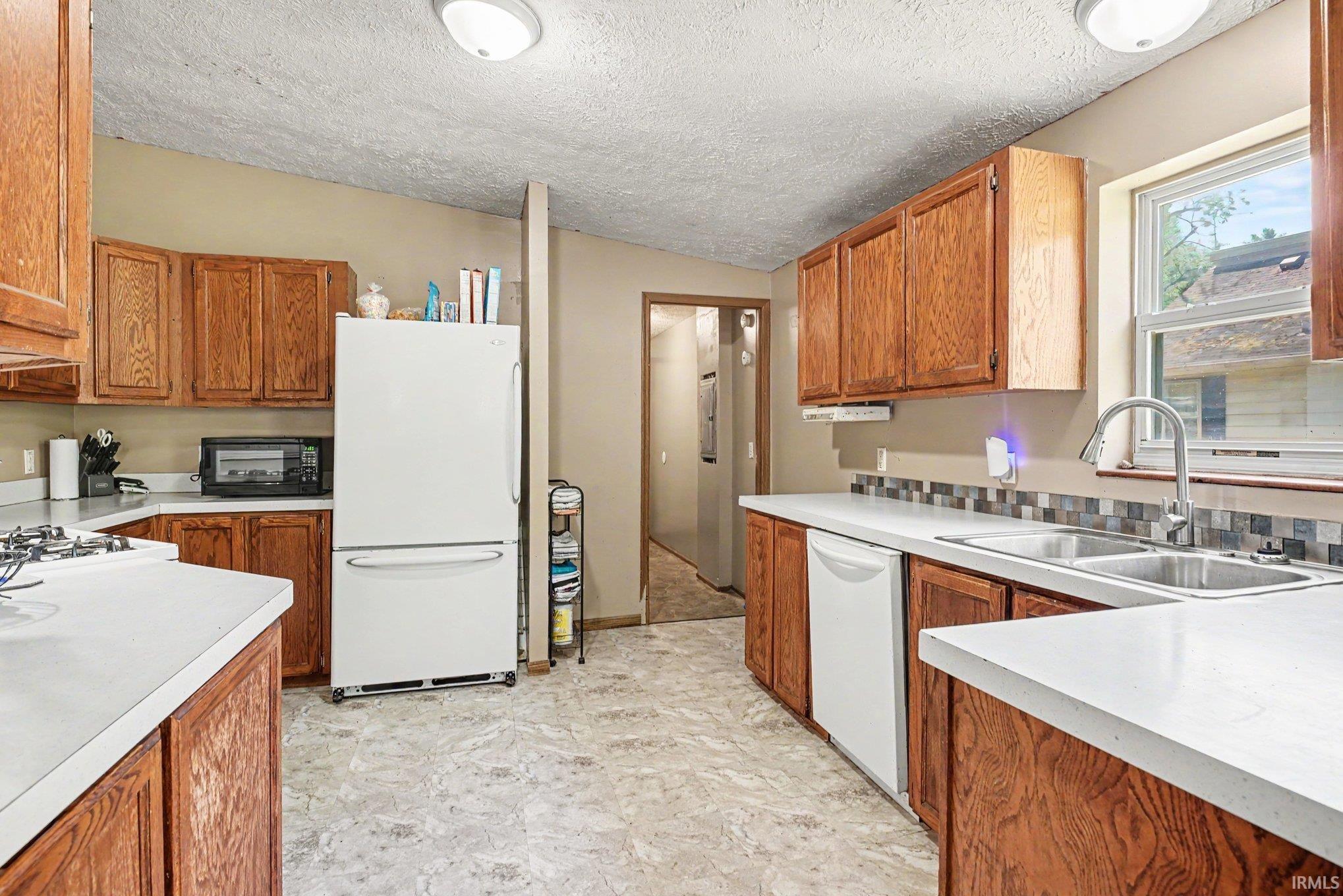 55921 Apple Road Osceola IN 46561