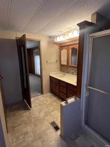 1870 E 100 N Road Washington IN 47501
