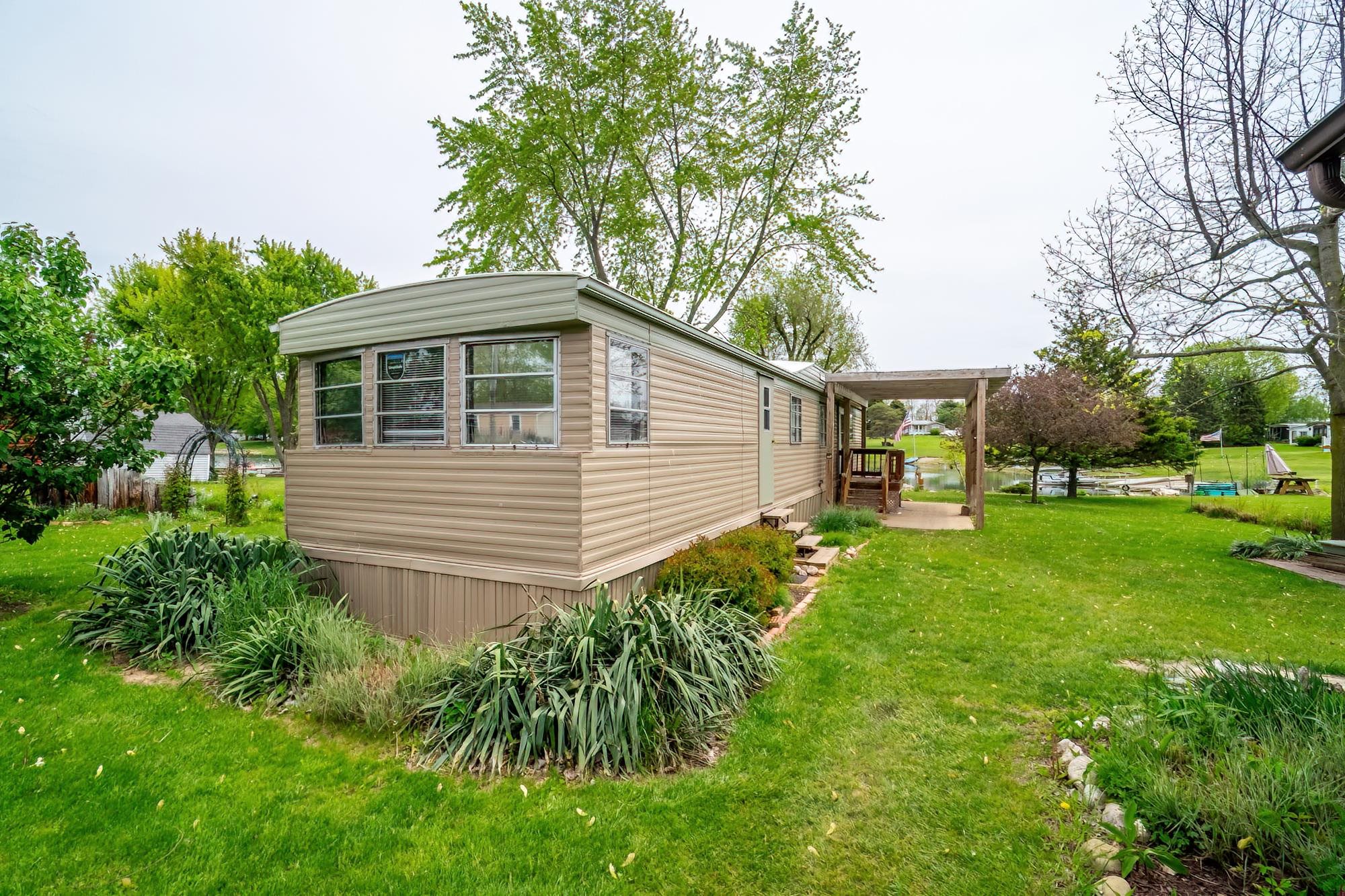 500 Lane 101 Long Beach Lake Fremont IN 46737
