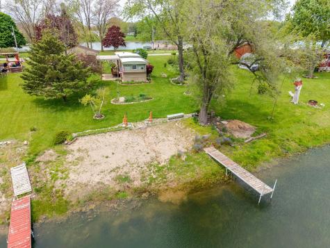 500 Lane 101 Long Beach Lake Fremont IN 46737