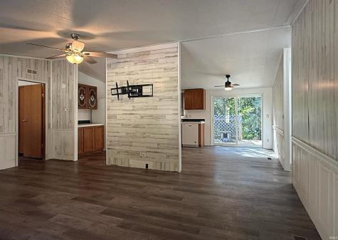 312 N East Street Odon IN 47562