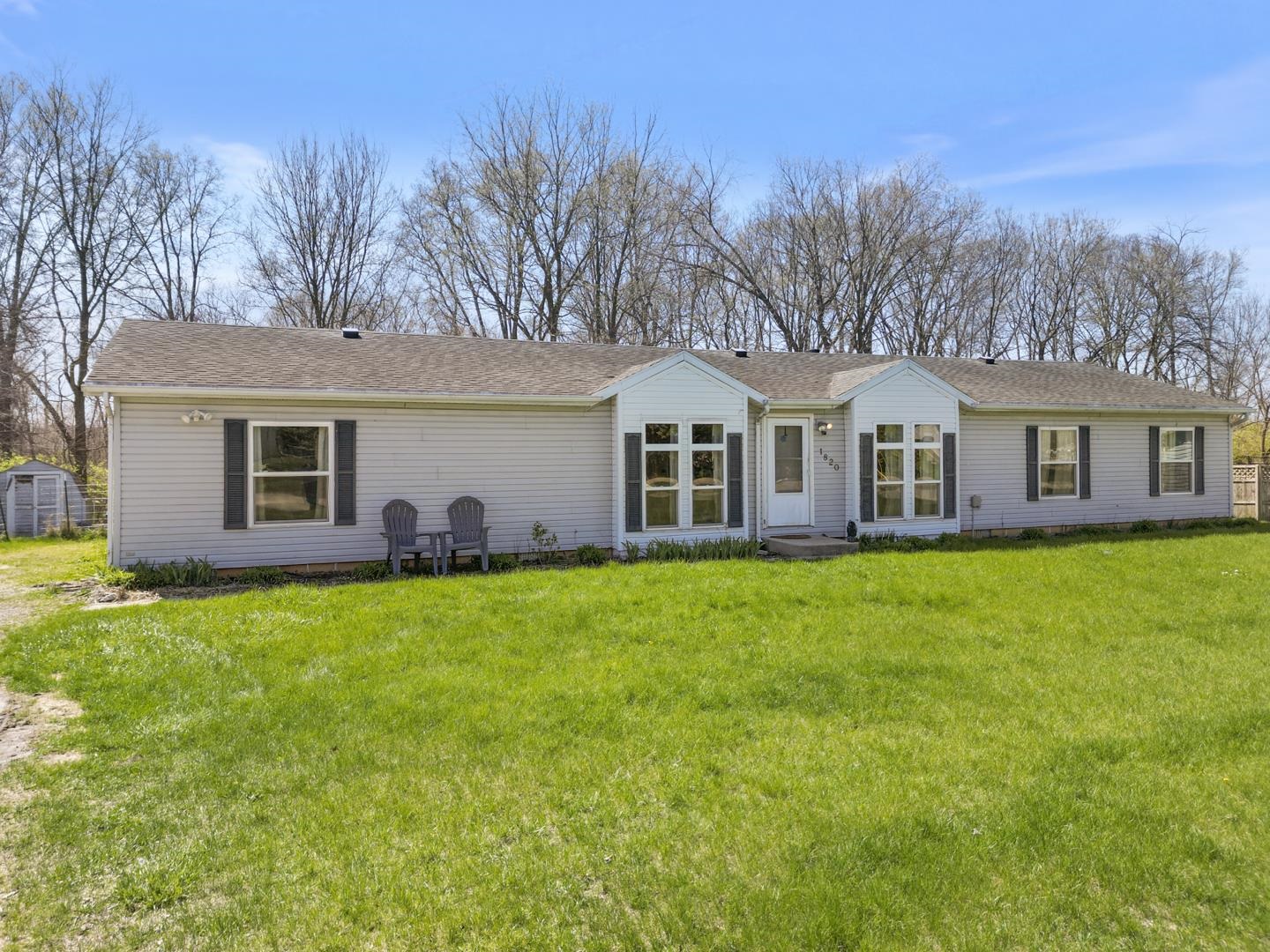 1820 Indian Trail Warsaw IN 46580