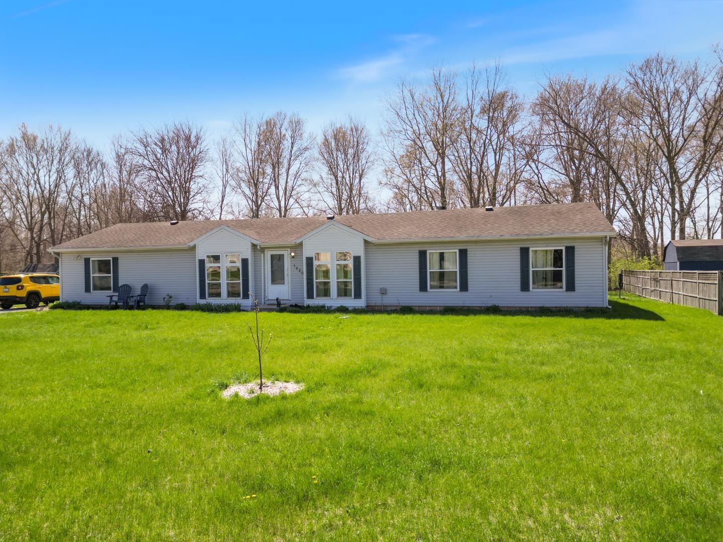 1820 Indian Trail Warsaw IN 46580