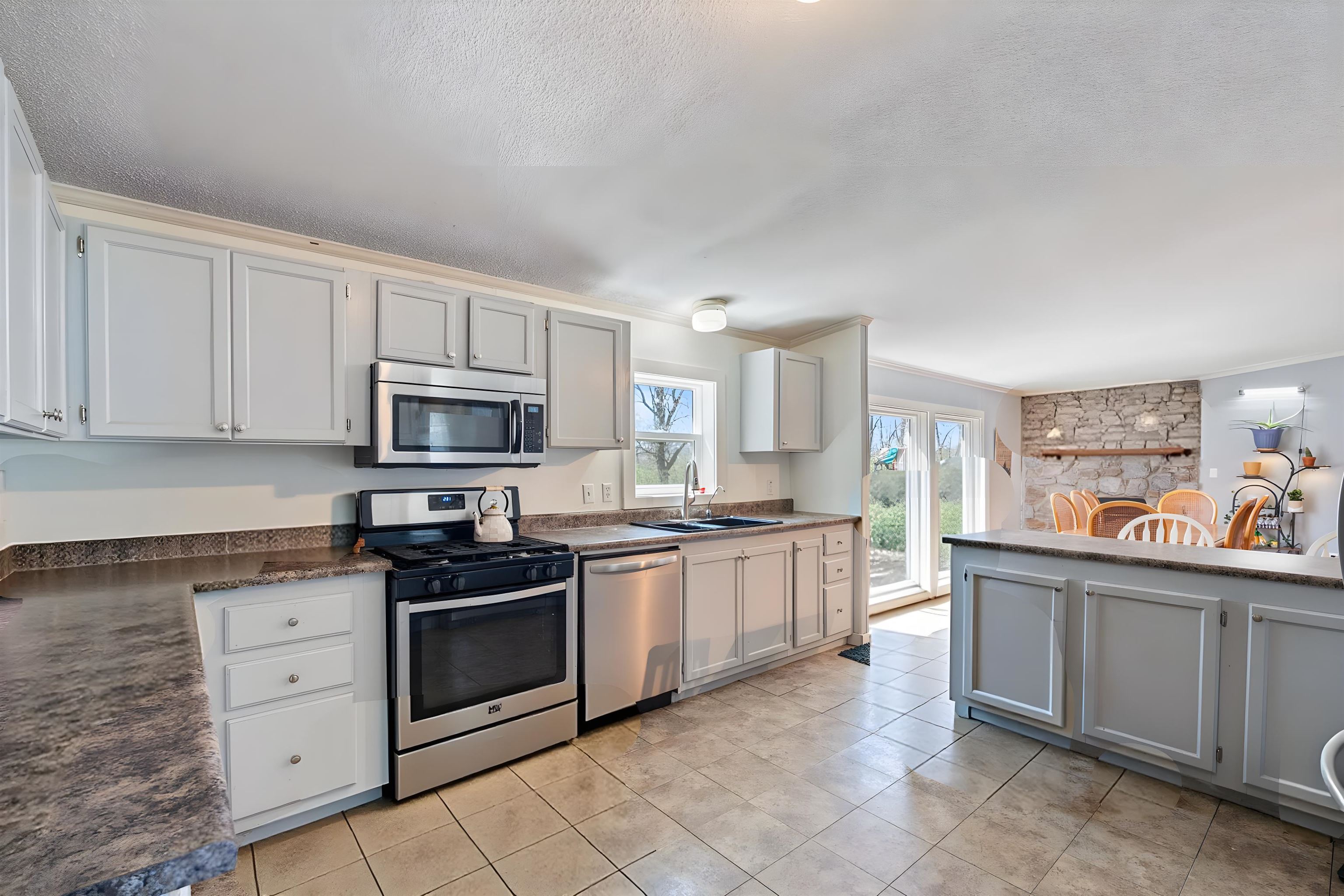 1820 Indian Trail Warsaw IN 46580