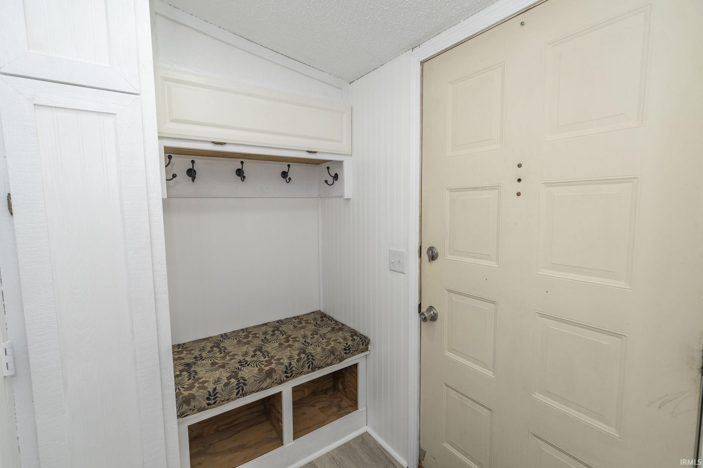 30343 Wolf Avenue Elkhart IN 46516