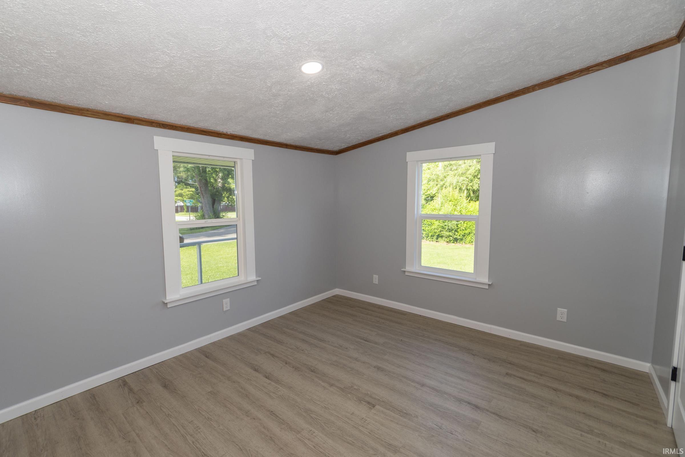 30343 Wolf Avenue Elkhart IN 46516