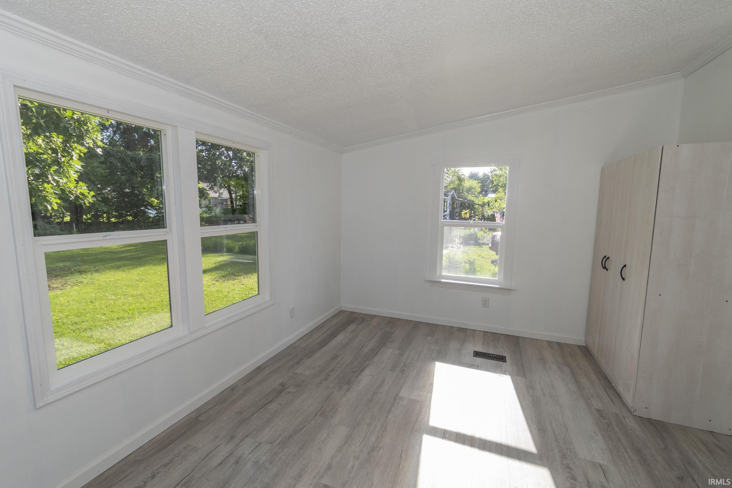 30343 Wolf Avenue Elkhart IN 46516