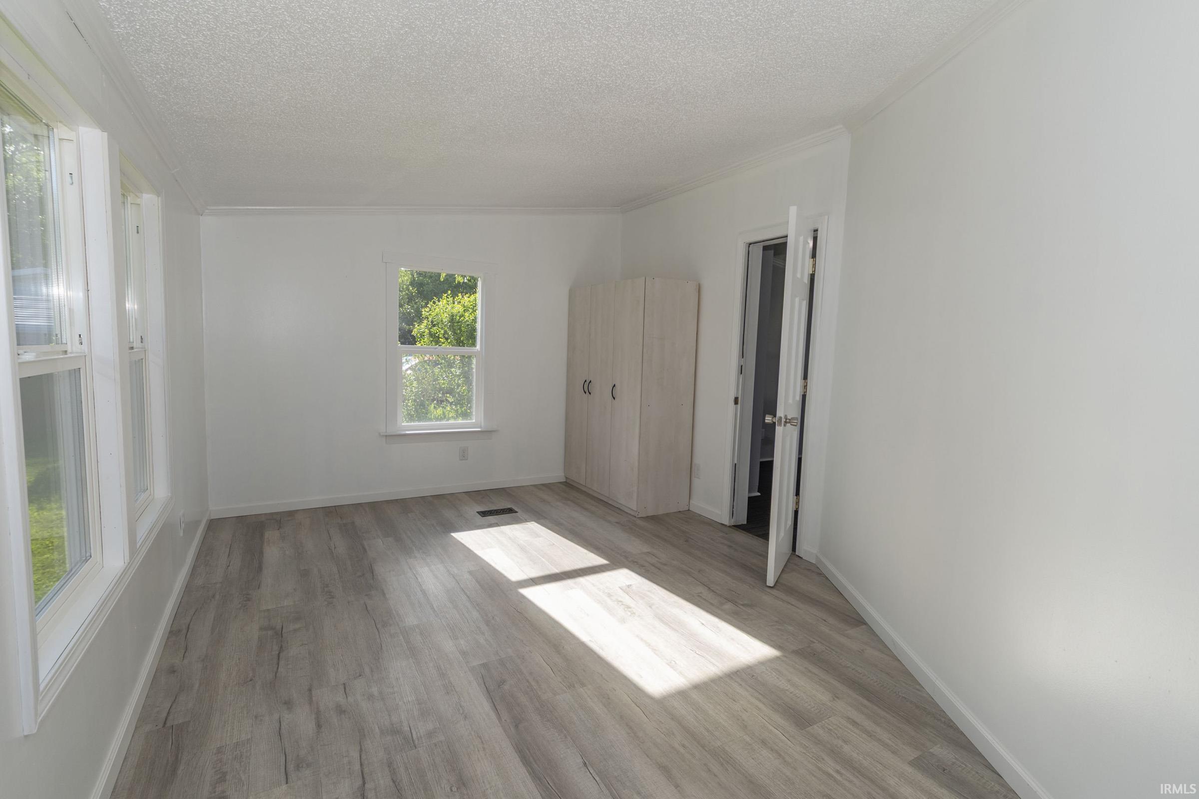 30343 Wolf Avenue Elkhart IN 46516