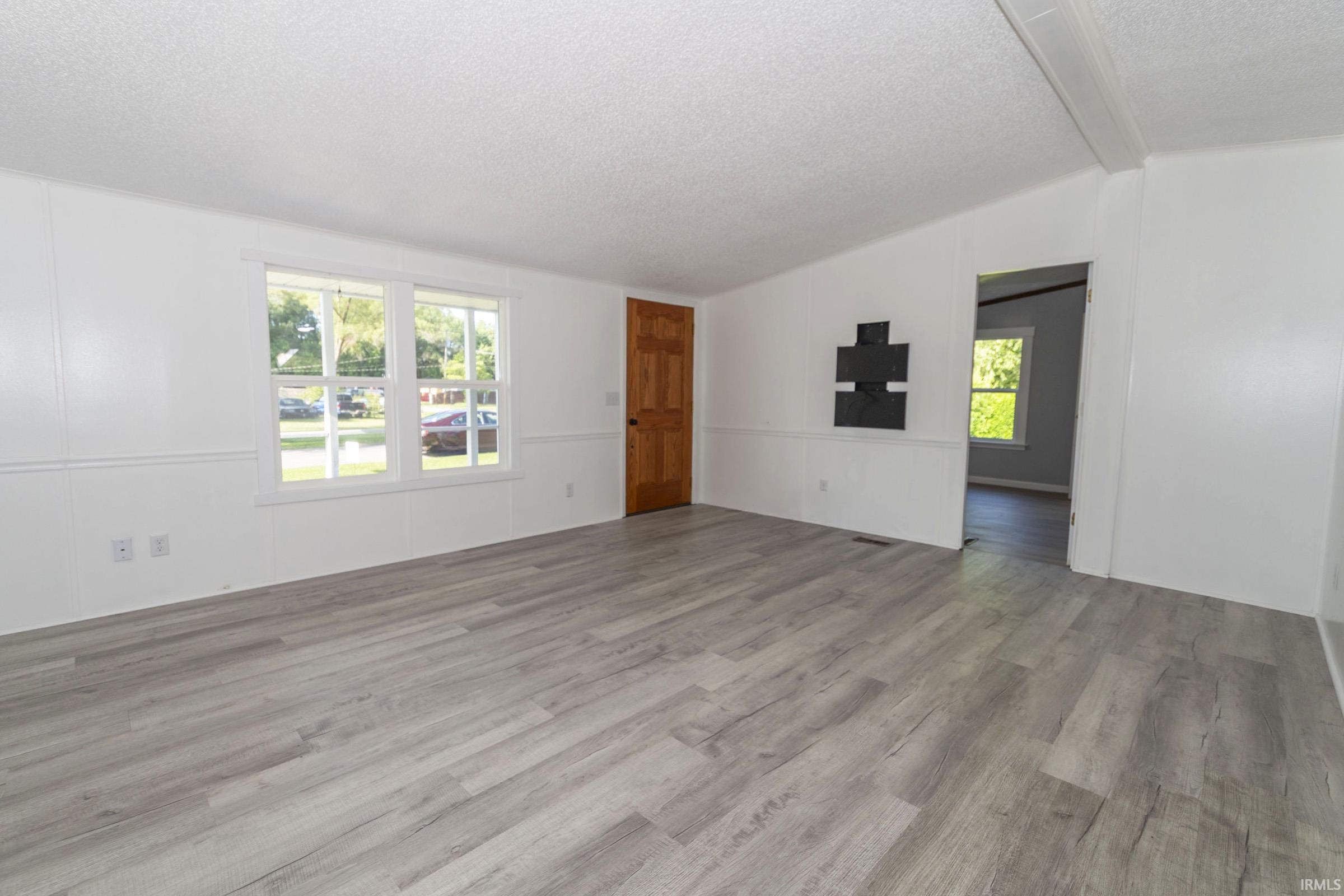 30343 Wolf Avenue Elkhart IN 46516