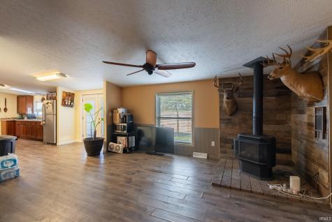 4036 N Raccoon Circle Monticello IN 47960