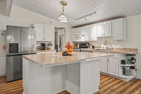 72716 County Road 133 Syracuse IN 46567