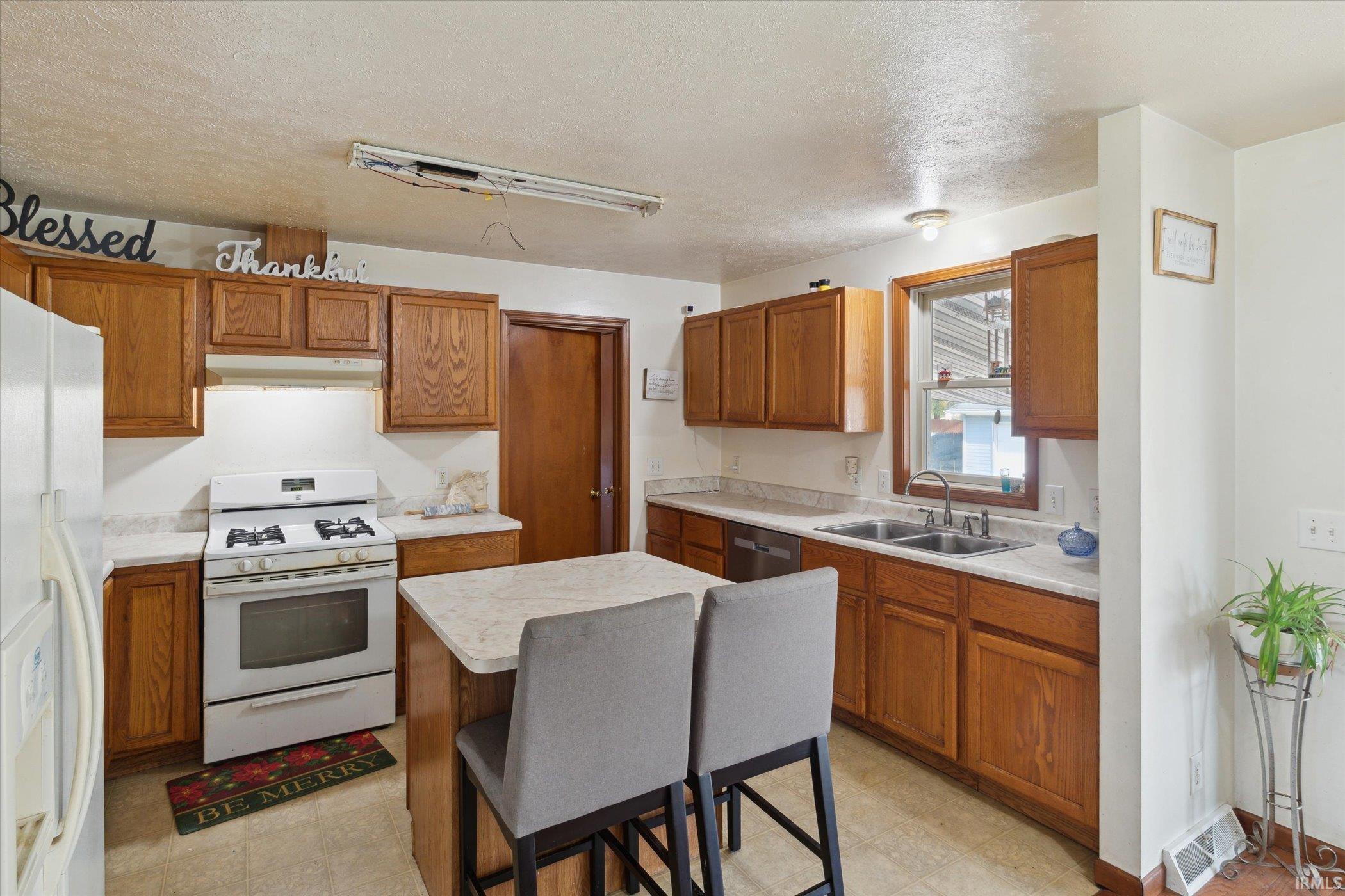 27380 Sunnyfield Drive Elkhart IN 46514