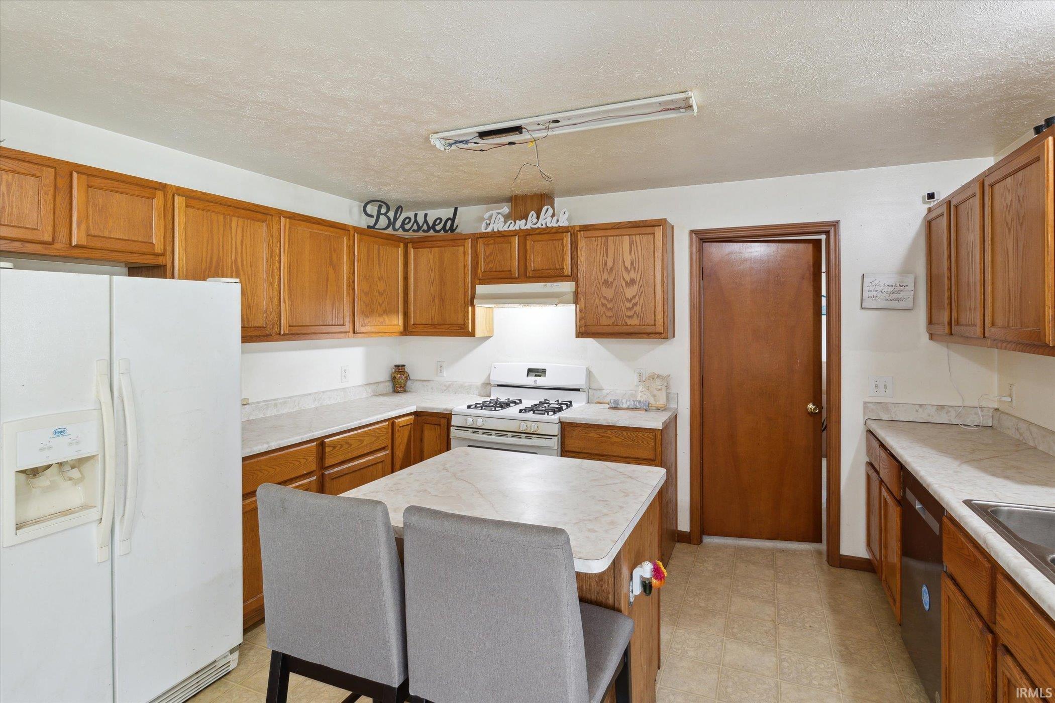 27380 Sunnyfield Drive Elkhart IN 46514