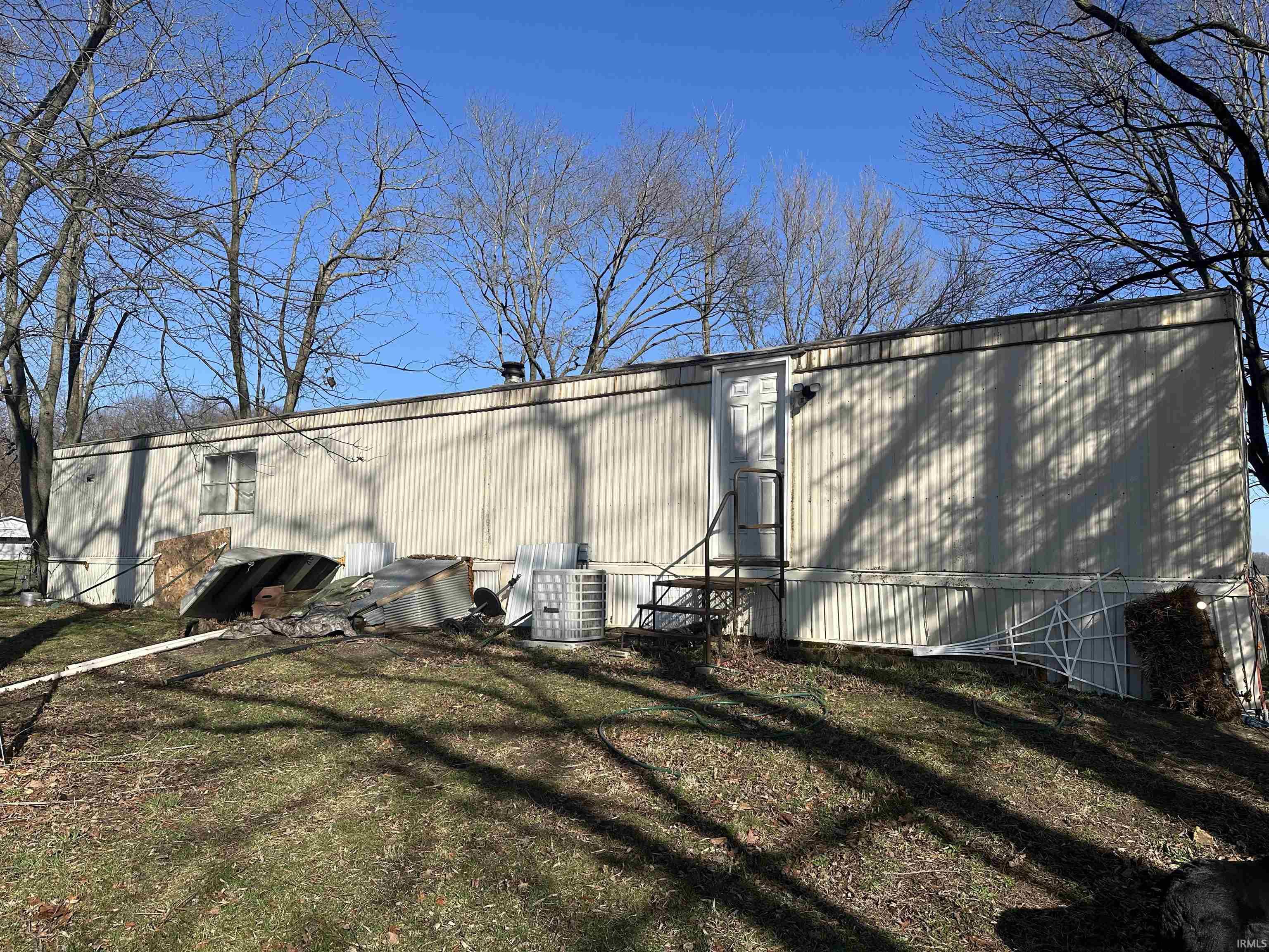 1125 E 400 South Knox IN 46534